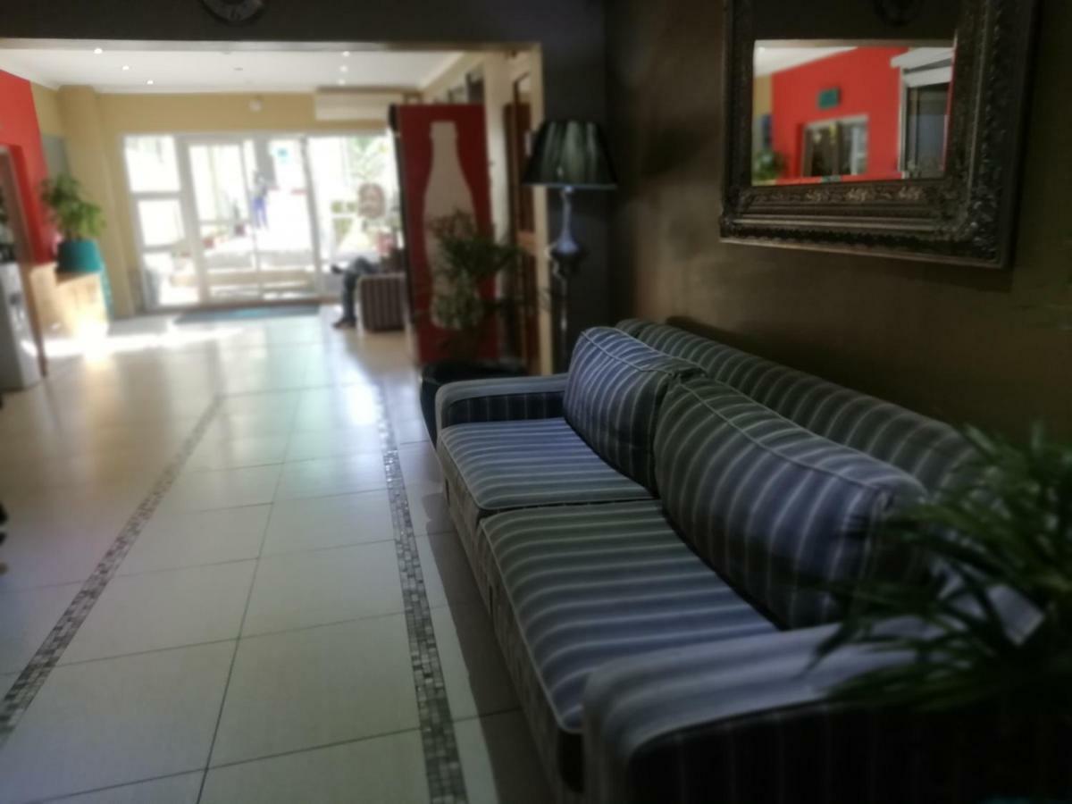 Hemmingways Bed and Breakfast King William's Town Exteriör bild